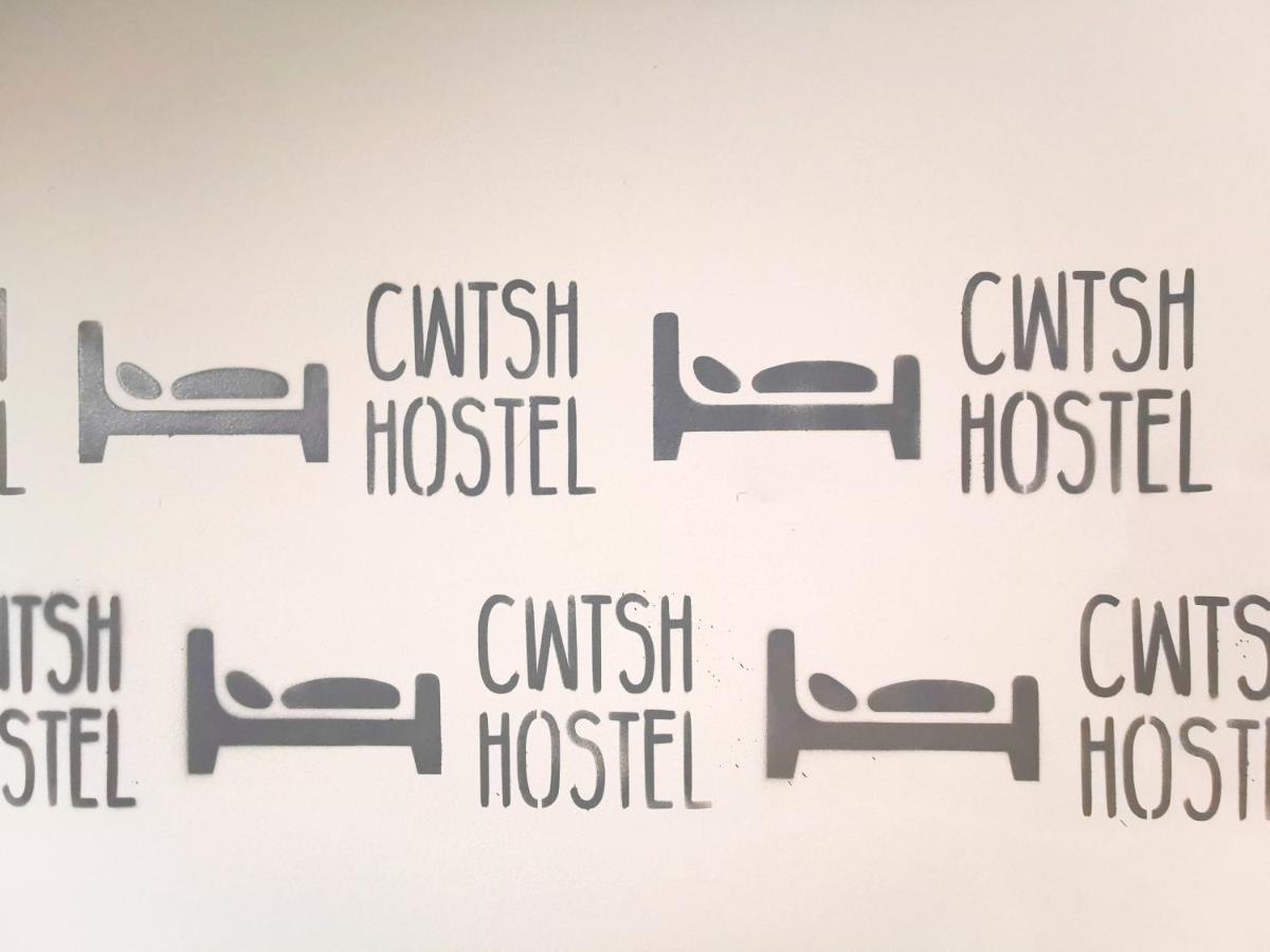 Cwtsh Hostel Свонсі Екстер'єр фото CWTSH Hostel Logo